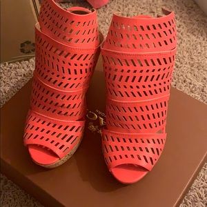 Peach colored wedges